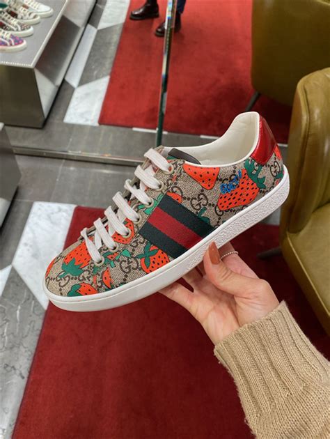 gucci scarle|gucci shoes expensive.